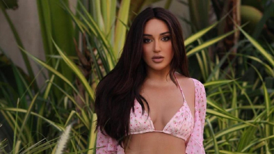 "Будто вошла в чужое тело": уменьшившая грудь Гоар Аветисян показала фигуру в бикини