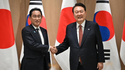 Япония вновь добавит Южную Корею в &quot;белый список&quot; торговых партнеров