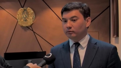 Аким Атырау назвал размер своей зарплаты