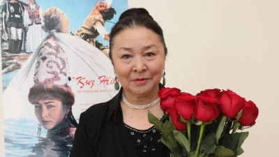 Меруерт Утекешева сохранила цветы, подаренные мужем на съемках фильма "Кыз-Жибек"