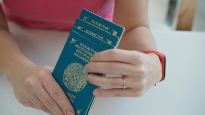 Отпечатки пальцев планируют добавить в удостоверения и паспорта казахстанцев