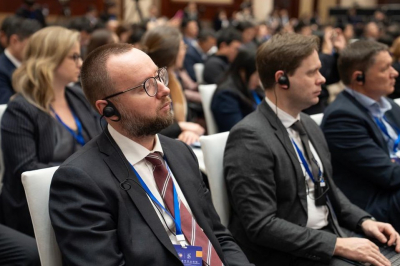 В Урумчи открылся Тяньшаньский форум по экономическому сотрудничеству